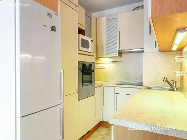 Praha, Praha 10, Záběhlice, Velenovského