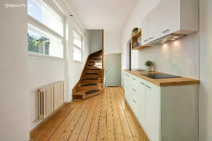 Pronájem bytu pokoje 18 m²