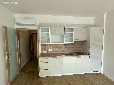 Pronájem bytu 1+kk 37 m²