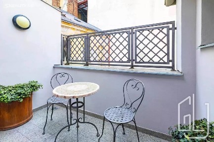 Pronájem bytu 3+kk 96 m² Odborů, Praha - Nové Město