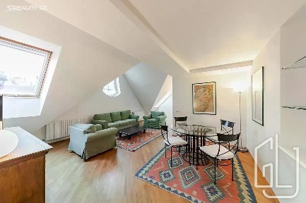 Pronájem bytu 3+1 108 m² Odborů, Praha - Nové Město