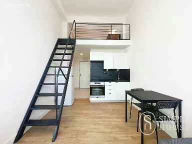 Pronájem bytu 1+kk 32 m² Poděbradská, Praha - Vysočany