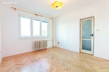 Pronájem bytu 2+1 55 m² Počernická, Praha - Malešice