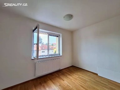 Pronájem bytu 2+kk 43 m² Fráni Šrámka, Praha - Smíchov