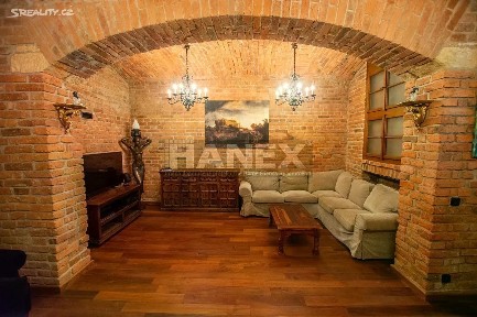 Pronájem bytu 4+1 157 m² Uruguayská, Praha - Vinohrady
