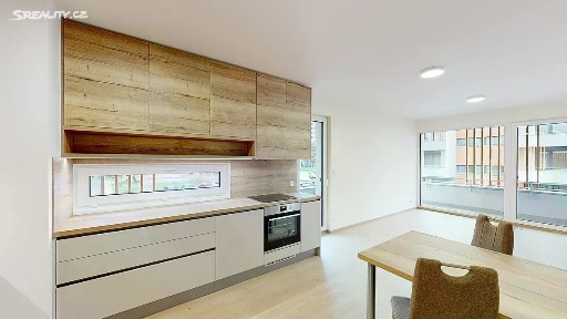 Pronájem bytu 2+kk 55 m² Roudnická, Praha - Střížkov