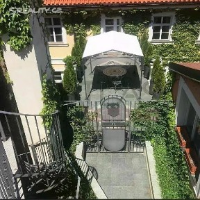 Pronájem bytu 4+1 178 m² Vlašská, Praha - Malá Strana
