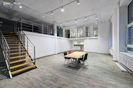Pronájem kanceláře 215 m² Na okraji, Praha - Veleslavín