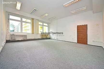 Pronájem kanceláře 31 m² Ohradní, Praha - Michle
