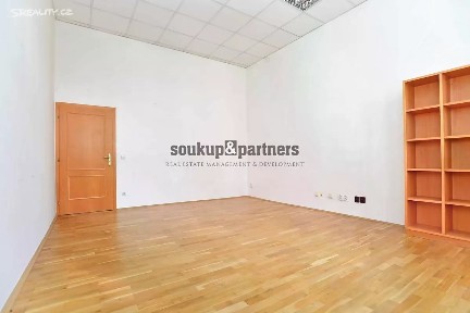 Pronájem kanceláře 26 m² Pobřežní, Praha - Karlín