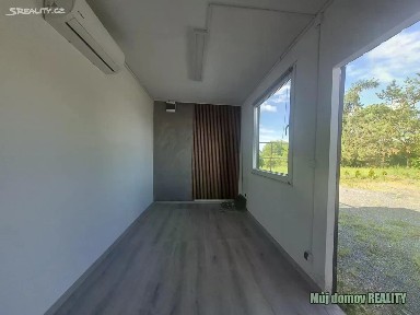 Pronájem komerční nemovitosti 1000 m²