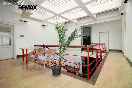 Pronájem kanceláře 79 m² Holečkova, Praha - Smíchov