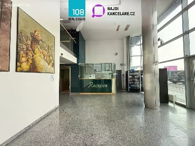 Pronájem kanceláře 674 m²