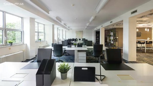 Pronájem kanceláře 405 m² Na Pankráci, Praha - Nusle