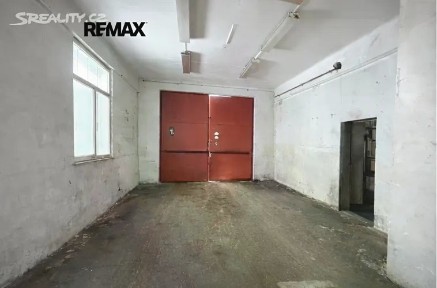 Pronájem obchodního prostoru 500 m² Komárovská, Praha - Horní Počernice