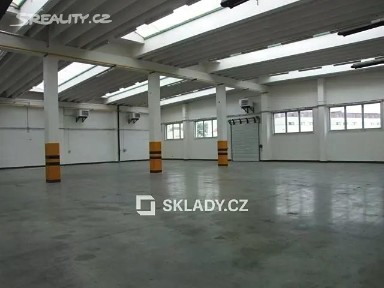 Pronájem skladového prostoru 1700 m²