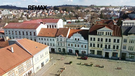 Prodej rodinného domu 490 m², pozemek 448 m²