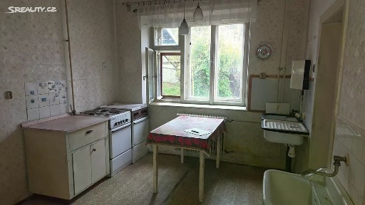 Prodej rodinného domu 307 m², pozemek 1001 m² Březinova, Jaroměřice nad Rokytnou
