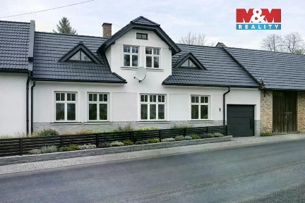 Prodej chalupy 226 m², pozemek 173 m²