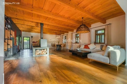 Prodej chalupy 470 m², pozemek 4349 m²