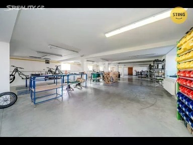Pronájem skladového prostoru 750 m²