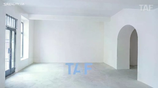 Prodej obchodního prostoru 44 m² Plzeňská, Praha - Smíchov