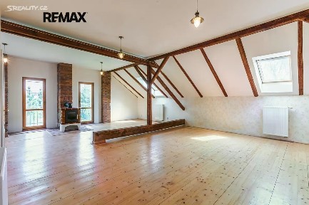 Prodej obchodního prostoru 403 m² Za drahou, Praha - Hostivař