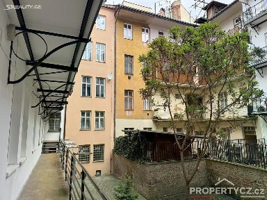 Prodej kanceláře 114 m²