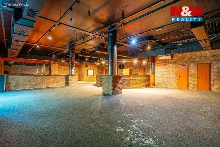 Prodej obchodního prostoru 324 m²