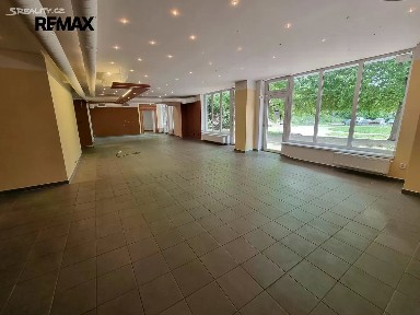 Prodej obchodního prostoru 164 m²