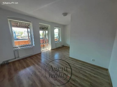 Děčín, Děčín XI-Horní Žleb, Labské nábř.
