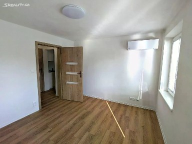 Pronájem bytu 2+1 66 m² Švermova, Klášterec nad Ohří - Miřetice u Klášterce nad Ohří