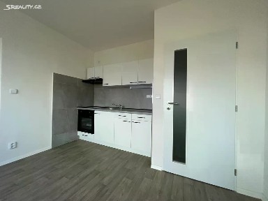 Pronájem bytu 1+1 35 m² Pod Parkem, Ústí nad Labem - Severní Terasa