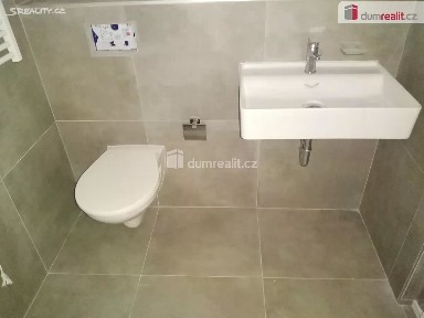 Pronájem bytu 2+kk 36 m² Zelená, Děčín - Děčín III-Staré Město