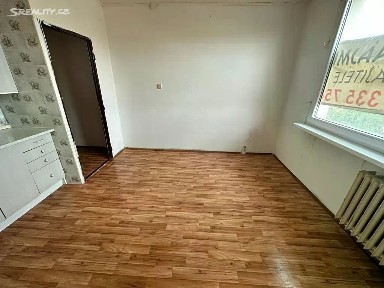 Pronájem bytu 1+kk 19 m² Sídliště Za Chlumem, Bílina - Teplické Předměstí
