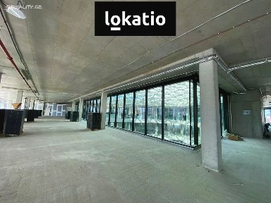 Pronájem kanceláře 690 m²