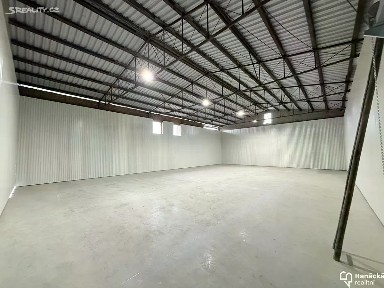 Pronájem skladového prostoru 359 m² Radslavice
