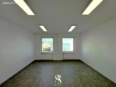 Pronájem kanceláře 27 m² Pavelkova, Bystrovany