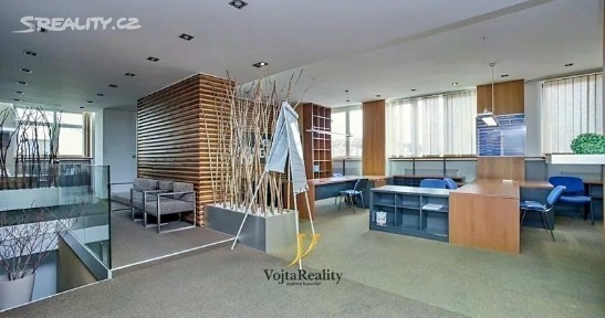 Pronájem kanceláře 180 m²