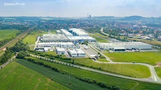 Pronájem skladového prostoru 1579 m²