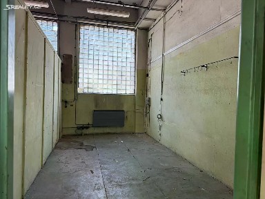 Pronájem výrobní haly, prostoru 5882 m²