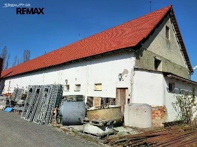 Pronájem výrobní haly, prostoru 878 m² Hranice