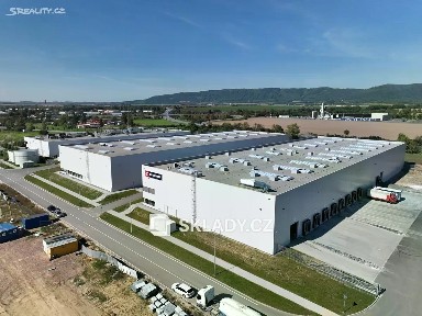 Pronájem skladového prostoru 8800 m²