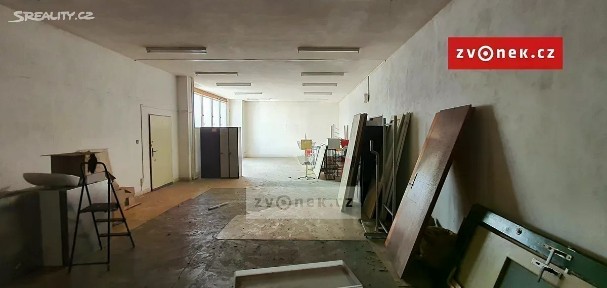 Pronájem obchodního prostoru 275 m²