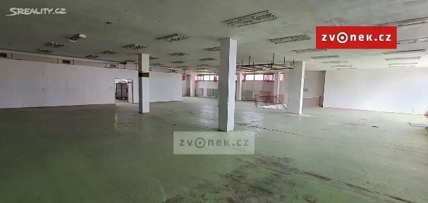 Pronájem obchodního prostoru 523 m²