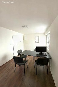 Pronájem kanceláře 337 m²
