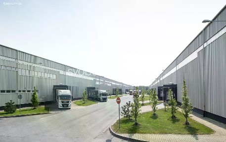 Pronájem skladového prostoru 2333 m²