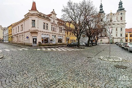 Prodej činžovního domu 450 m² Masarykovo náměstí, Uherské Hradiště