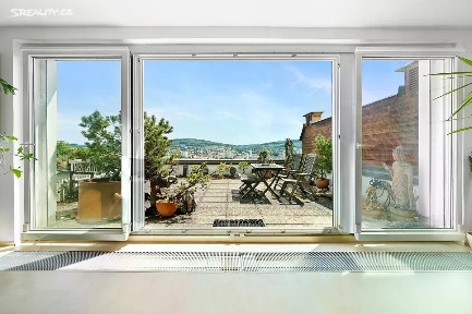 Prodej bytu 5+kk 269 m² Nad Vývozem, Zlín