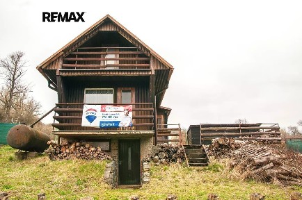 Strání